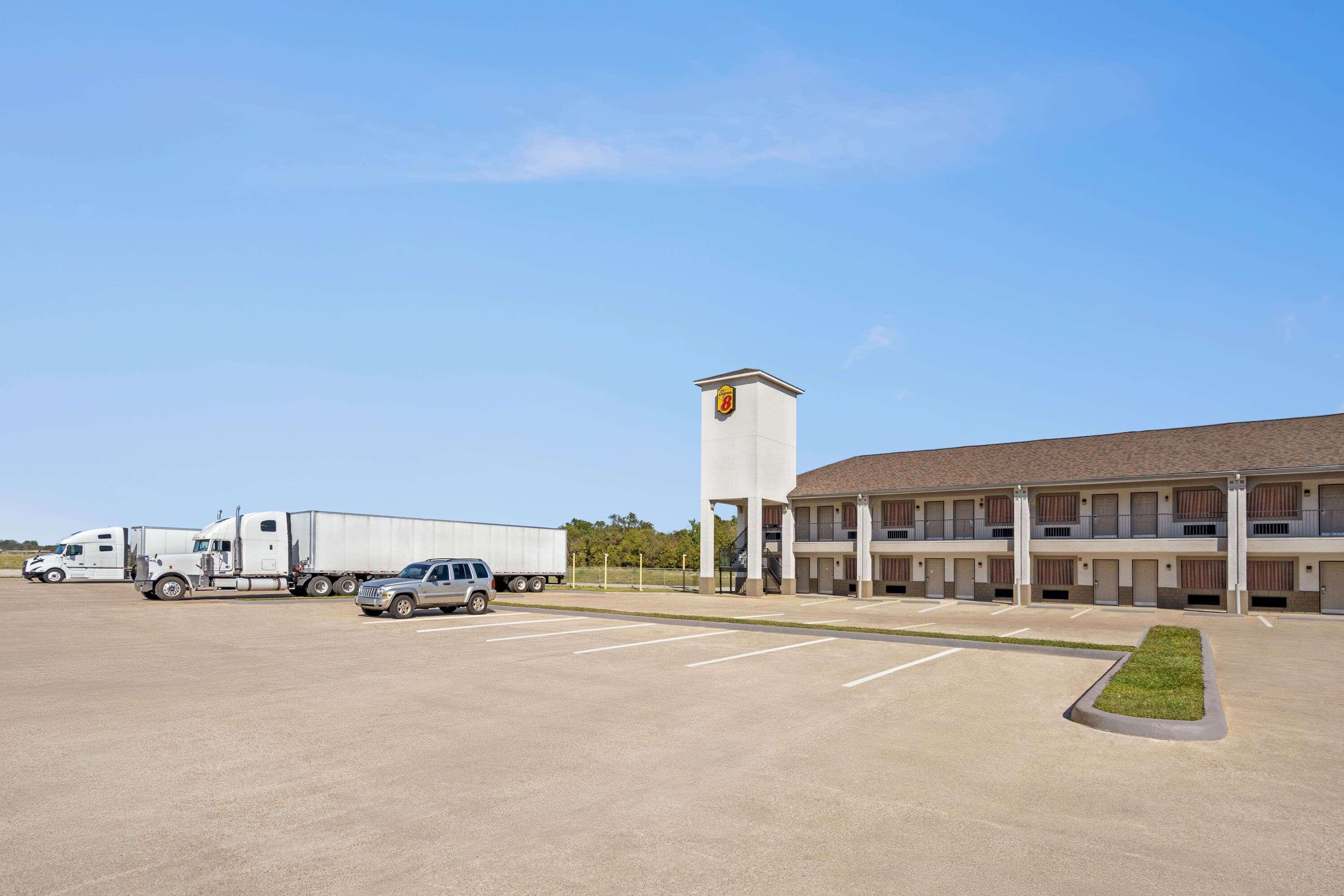Super 8 By Wyndham Houston Downtown I-610 Hotel Exterior photo